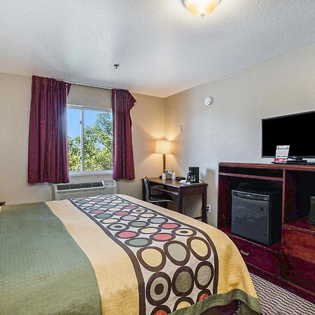 Super 8 By Wyndham Mt. Pleasant Mount Pleasant Exterior foto