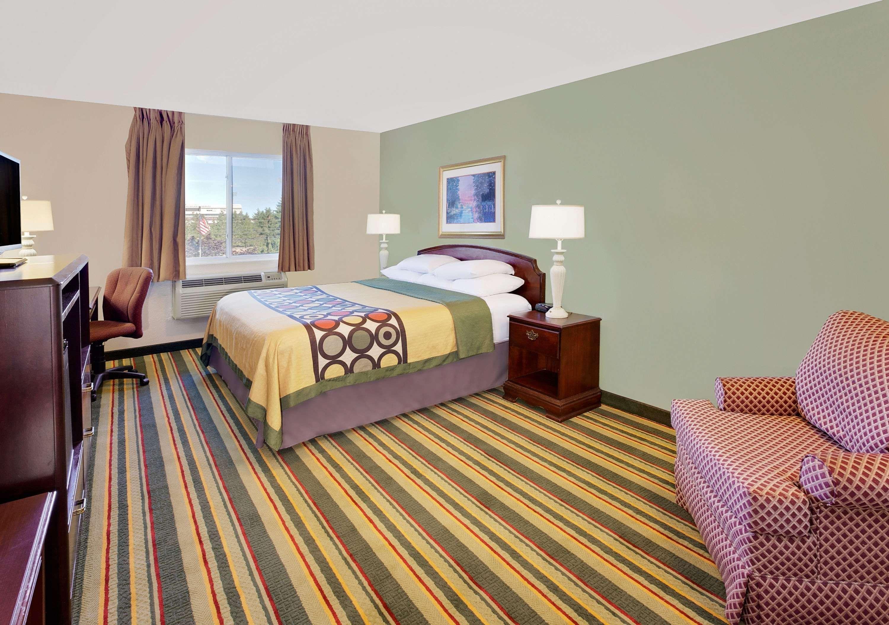 Super 8 By Wyndham Mt. Pleasant Mount Pleasant Exterior foto