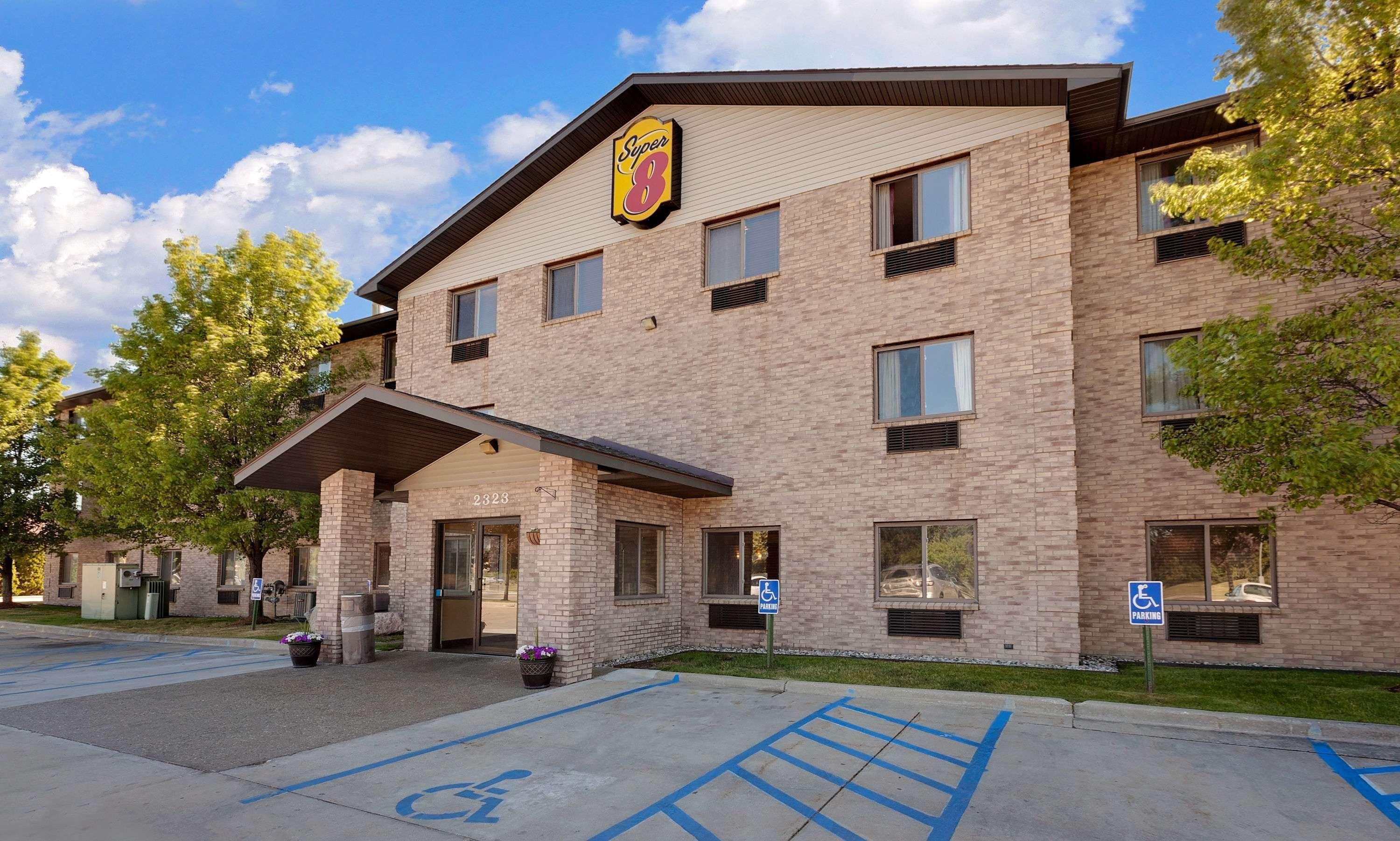 Super 8 By Wyndham Mt. Pleasant Mount Pleasant Exterior foto