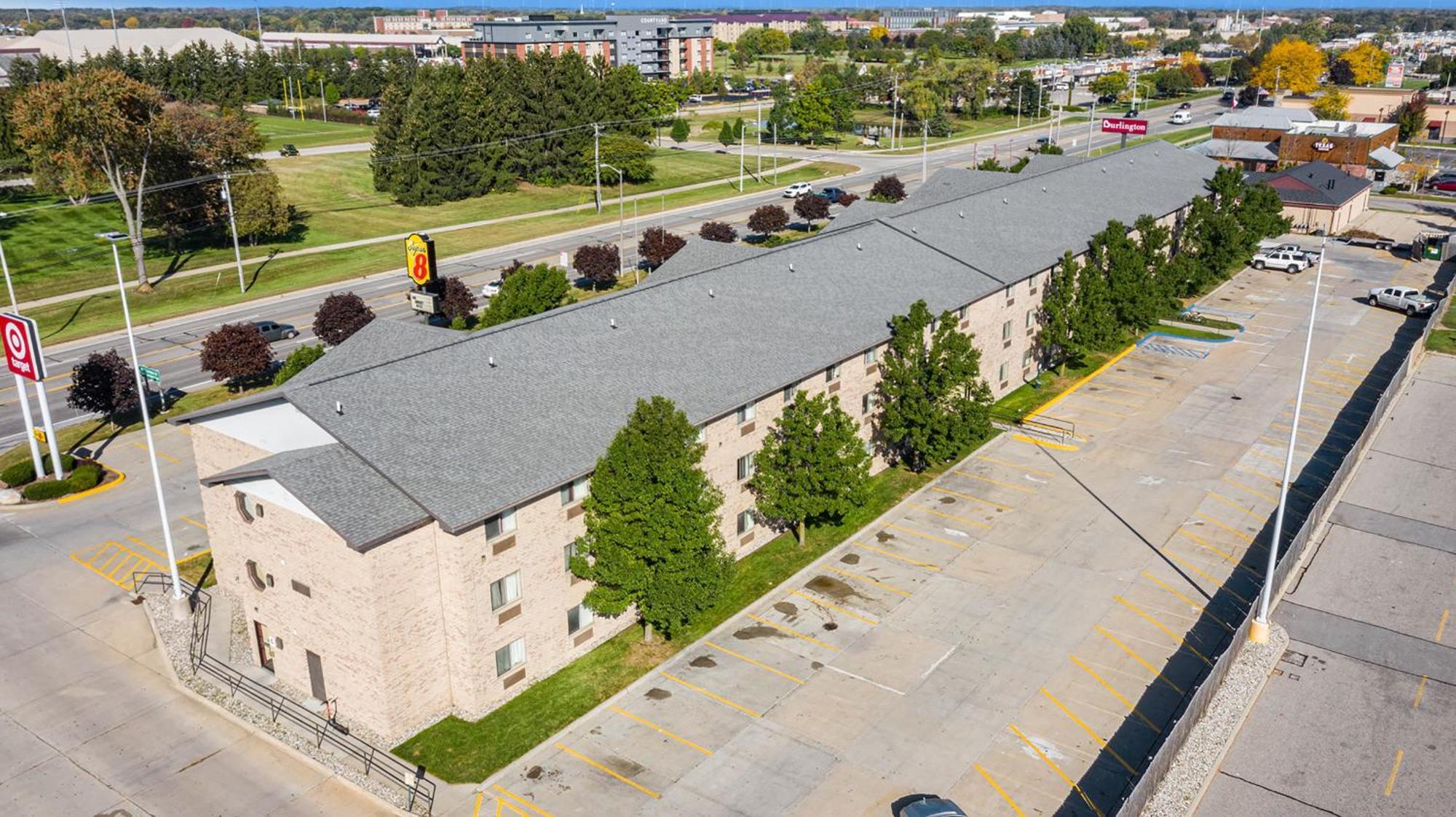 Super 8 By Wyndham Mt. Pleasant Mount Pleasant Exterior foto